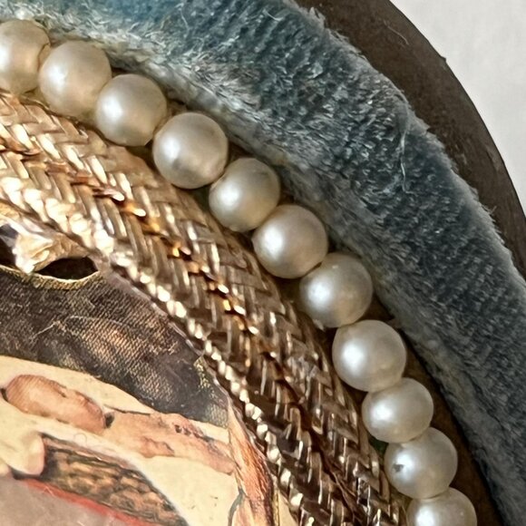 Vintage Christmas Egg Diorama Ornaments // Set of 2 // Real Eggs - Picture 9 of 11